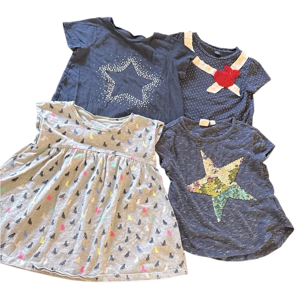 Gap Kids Girl’s Tee Bundle Of 4 Embellished Size 4-5